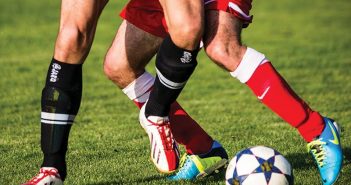 Football fans frantic over dual retirement
