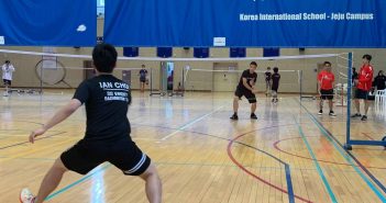 Athletes compete in badminton invitational tournament at KIS Jeju