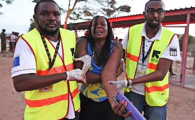 Kenyans+express+grief+over+the+Garissa+massacre