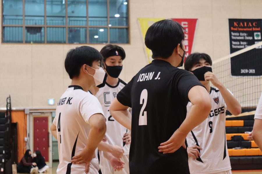 Intra-school volleyball game motivates athletes