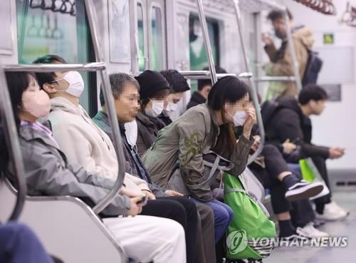 South Korea lifts mask mandate on public transport