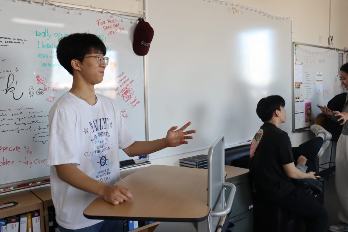 Chengxuan Jin (11) leading the HSSC meeting