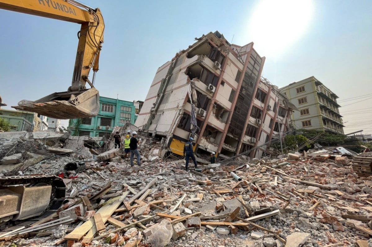 A building collapsed from the Myanmar earthquake
