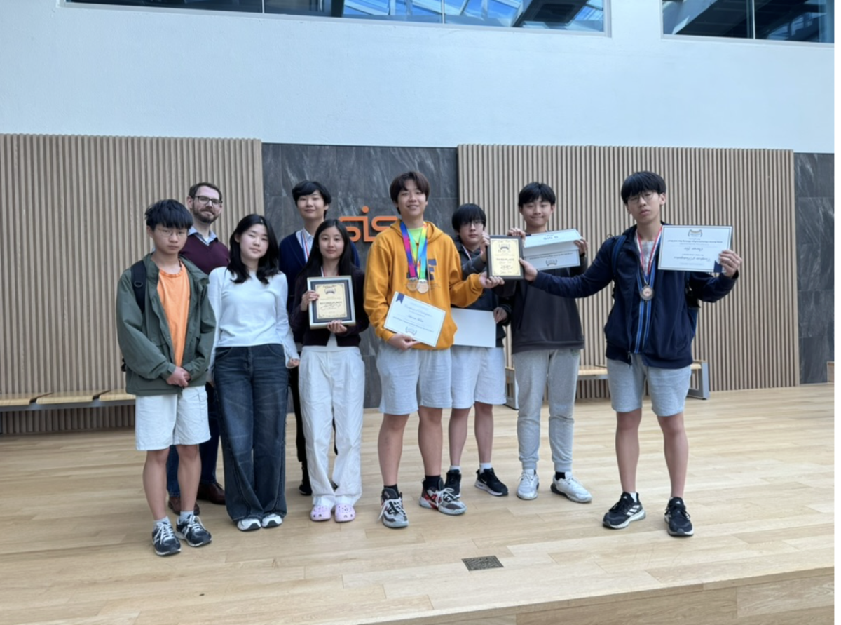 SIS A and B team wins awards at IHBB